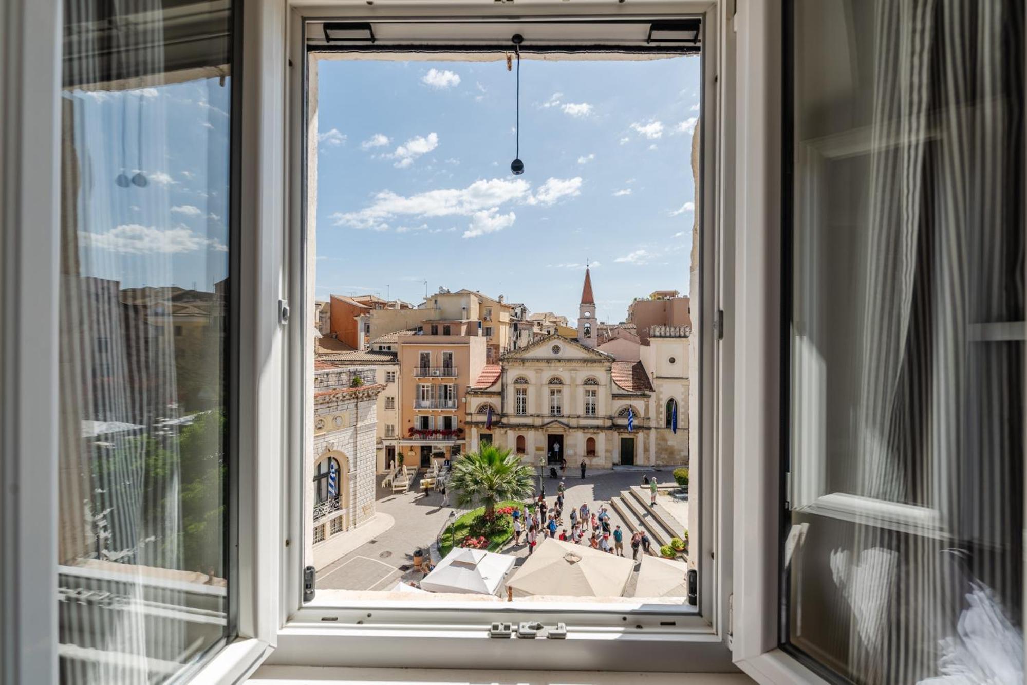 "San Giacomo Square Apt." In The Heart Of Old Town Corfu  Buitenkant foto