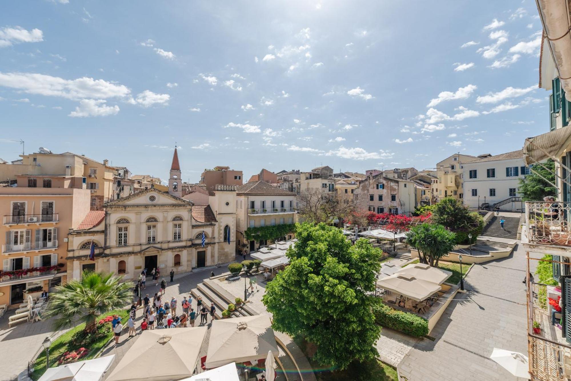 "San Giacomo Square Apt." In The Heart Of Old Town Corfu  Buitenkant foto